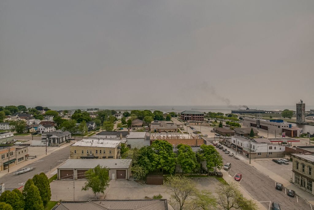 Photos and Video of Manitowoc Place Apartments in Manitowoc, WI